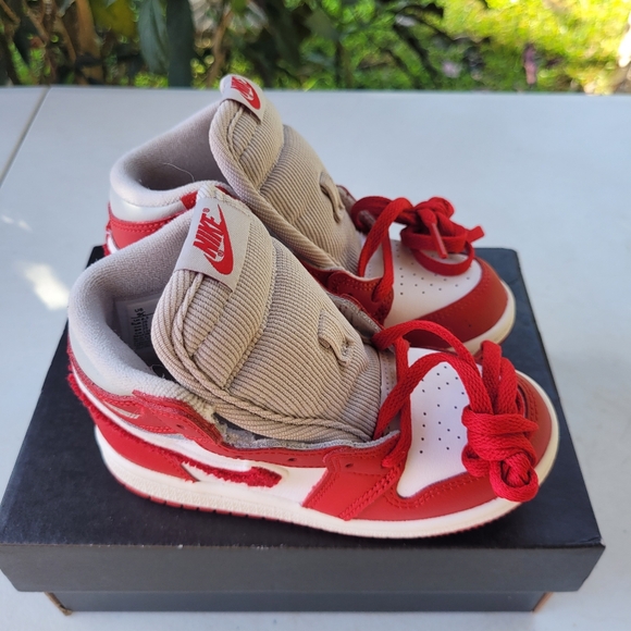 Jordan1/Nike Hightop Retro! Youth BNIB! - Picture 3 of 7